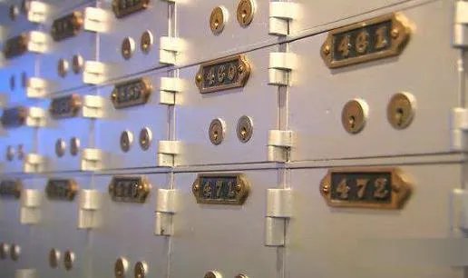 女子买下旧银行大楼 现惊人一幕：变化惊人（图）