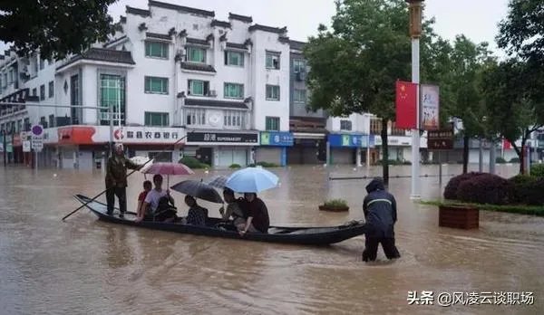 如何看待安徽黄山歙县因暴雨部分考生无法到场高考语文考试取消？