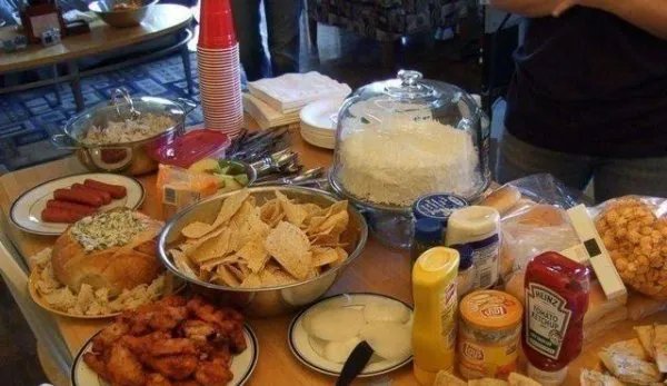 爱吃肉的美国人，怎么会让鸡爪这种美食暴殄天物呢？