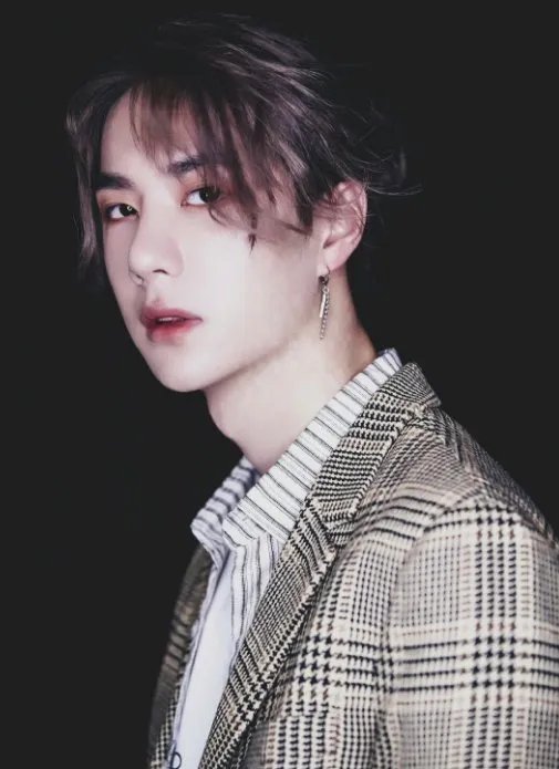 王一博是因为家境好才去韩国当练习生吗？