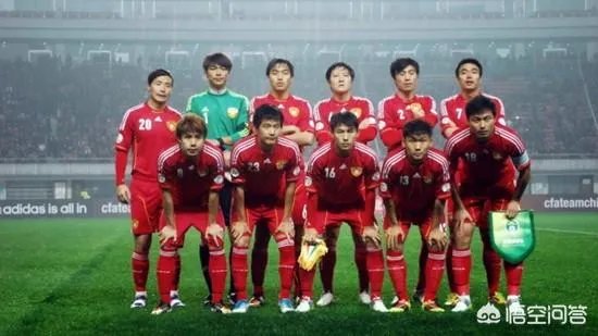 里皮在位三年，为何国足倒退秉性不改？韩、日足球为何能屡屡成功？