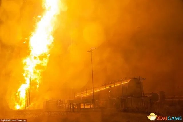 实在太震撼 NASA曝光“天鹅座”飞船爆炸现场近照