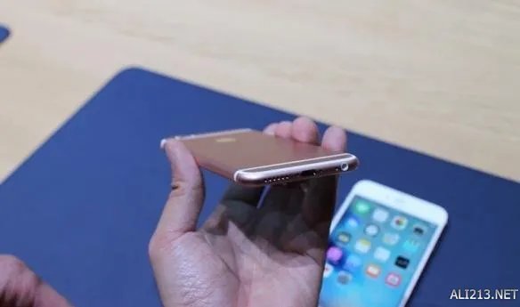 苹果新品iPhone 6S真机图赏 玫瑰金还是挺好看的