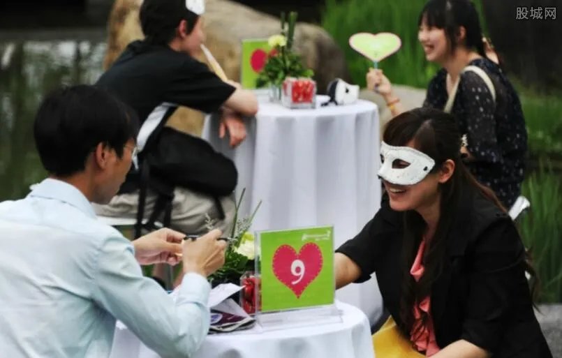 红娘揭相亲法则 其实金钱和地位都不是事