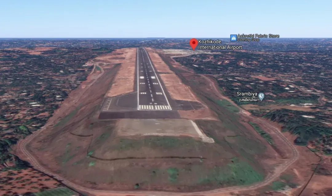 印度客机滑出跑道断成两截，是飞机质量的责任吗？