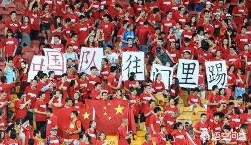 里皮在位三年，为何国足倒退秉性不改？韩、日足球为何能屡屡成功？