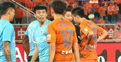 中超赛场再现争议，李帅国骂+掌掴吴兴涵！有张稀哲前车之鉴下，他会被禁赛多久？