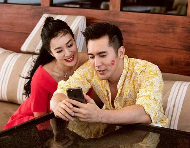 你如何看待钟丽缇和张伦硕的爱情?