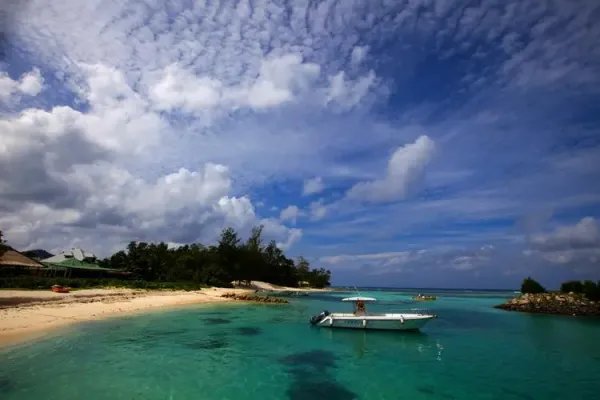 塞舌尔被誉为最奢侈的度假圣地,大家建议游玩天数是多少呢?