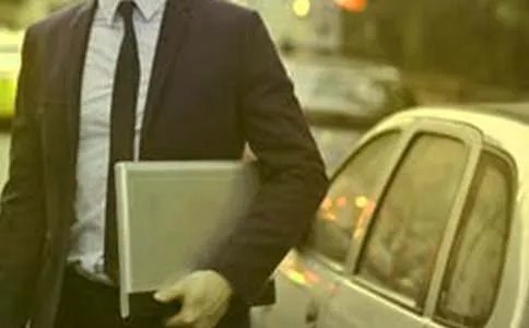 优秀员工自荐信