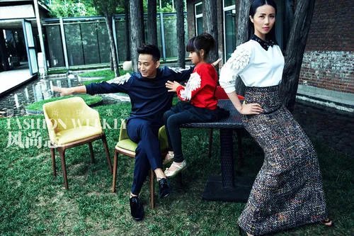 关悦携大女儿逛街，那些明星女儿你最喜欢谁的？