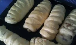 雅客葡萄卷面包