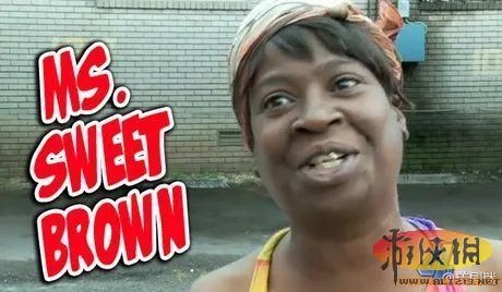 太恶搞了！激动姐逃生受访 遭遇神剪辑网络爆红