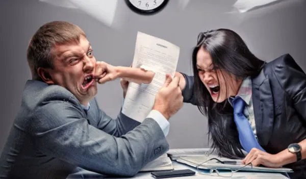 四川警方通报“女老板殴打员工”，此事最终是如何处理的？