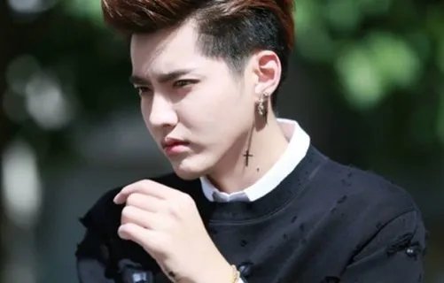 为什么说吴亦凡否认和秦牛正威的恋情是一次非常糟糕的公关？