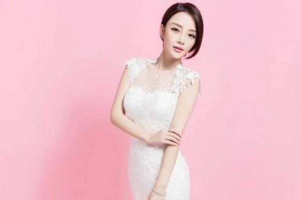 李小璐与PG One 被拍当晚，曾有人打电话威胁她，此事是真是假？