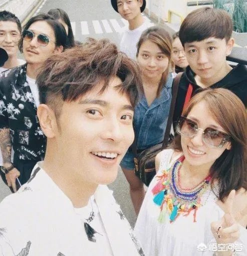 张丹峰工作室辟谣：毕滢从未在艺人房间换裤子。你怎么看？