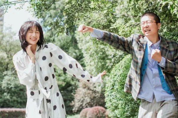 李诞黑尾酱合资公司注销，原因为决议解散，你觉得这个原因可信吗？