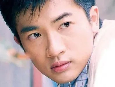 苏有朋47岁生日晒照，手臂肌肉明显身材壮硕，他的状态为何这么好？