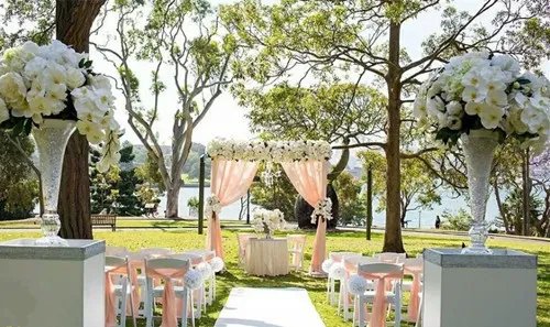 简约婚礼现场布置图片欣赏 小型简约婚礼策划方案