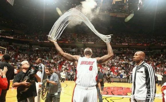 有哪些搞笑的PS图片?