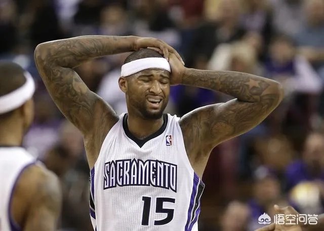 10月27日，勇士128-100尼克斯，考辛斯被吹技术犯规后遭驱逐出场，如何评价？