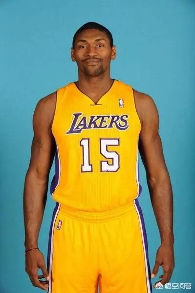 巅峰时期的阿泰斯特是什么级别的球员？可以比肩现在的谁？