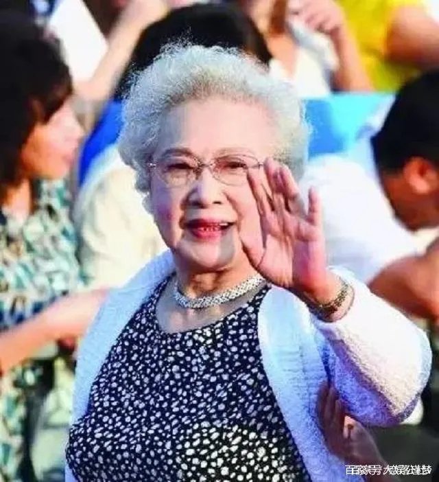 秦怡的一生简介抗癌