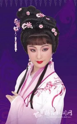 陈洁的人物简介