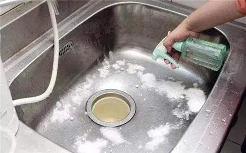 如何疏通下水道堵塞