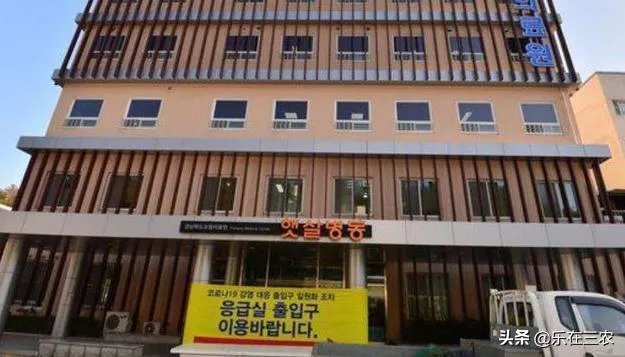 韩国新冠定点医院16名护士辞职，理由是没时间看孩子，你怎么看这事？