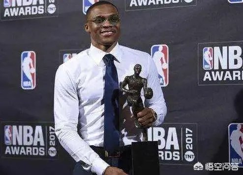 罗斯22岁MVP，科比谢幕战60分，乔丹35岁夺冠，詹姆斯连续8年总决赛，哪个最难完成？