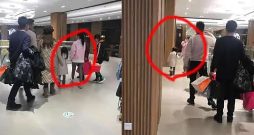偶遇李小璐母女逛街照片：低调逛街画面和谐（图）