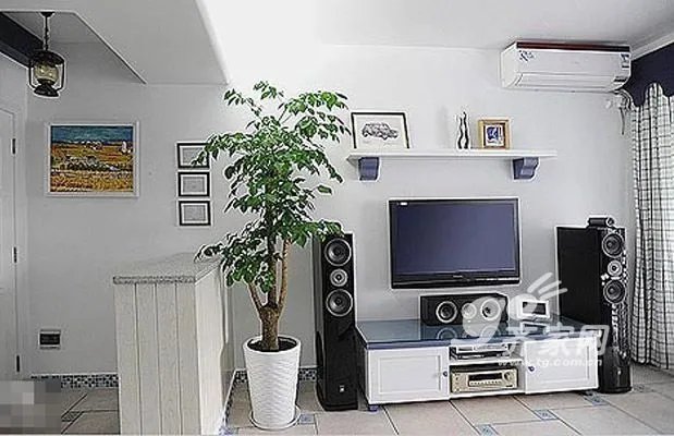 蓝白涂料改装二手房 97平清新可爱地中海家