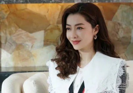 熊黛林时隔多年回归事业，透露豪门太太真实生活，并不快乐，为何这么说？