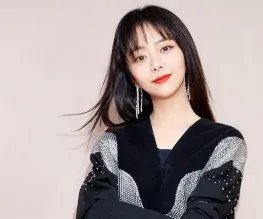 谭松韵妈妈被撞案开庭，她妈妈是如何被撞的？