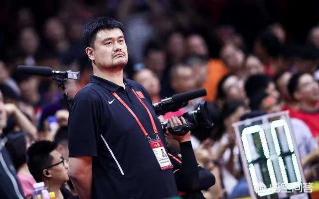 中国男篮73-86不敌尼日利亚，丢掉直通奥运会资格，李楠会下课吗？