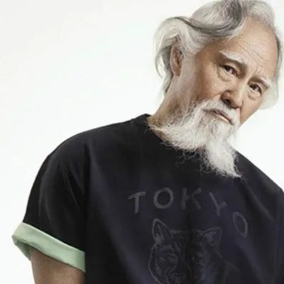 活雕塑王德顺个人资料 80岁“中国大爷”成T台明星