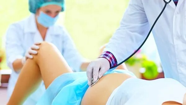 怀孕一个月怎么打掉最安全？宫外孕的症状有哪些表现？