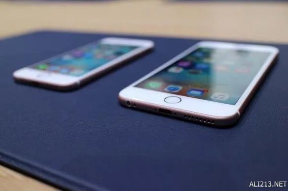 苹果新品iPhone 6S真机图赏 玫瑰金还是挺好看的
