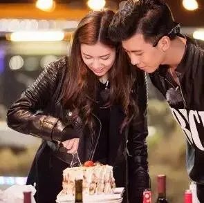 宋妍霏为什么招黑被网友扒皮：徐正溪宋妍霏八卦