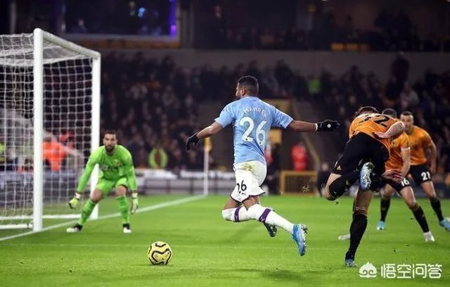 曼城被狼队大逆转，争冠更没戏，瓜帅提前换下德布劳内是输球主要原因吗？