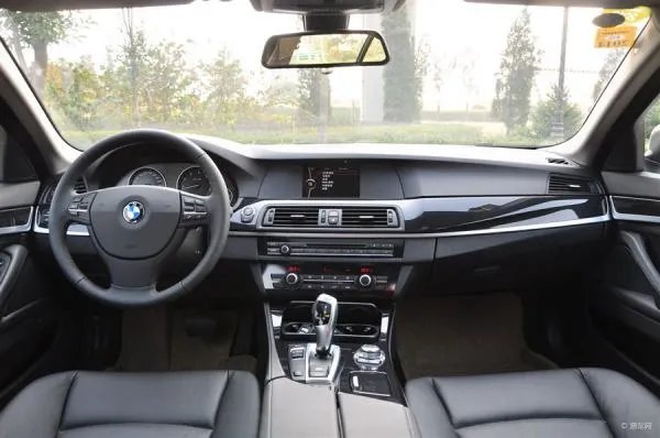 宝马520图片及报价