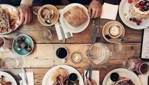 爱吃肉的美国人，怎么会让鸡爪这种美食暴殄天物呢？