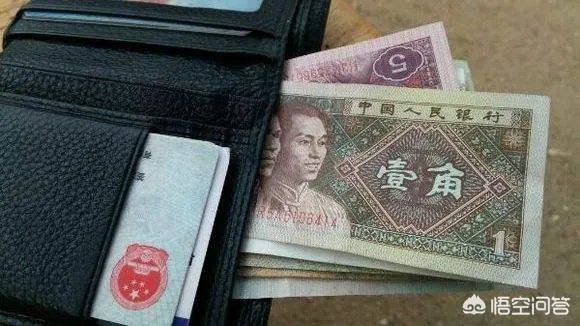 为什么有人喜欢炫穷？