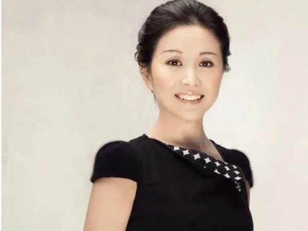 黄菡为什么离开非诚勿扰,真实原因是什么?