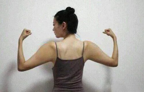 哪些电影中出现过春丽的真人形象?