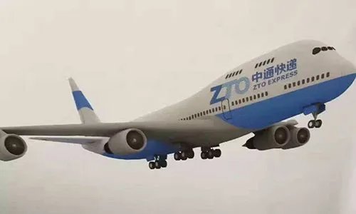 怎样看待女客户扇快递员耳光却称快递员扇自己耳光？