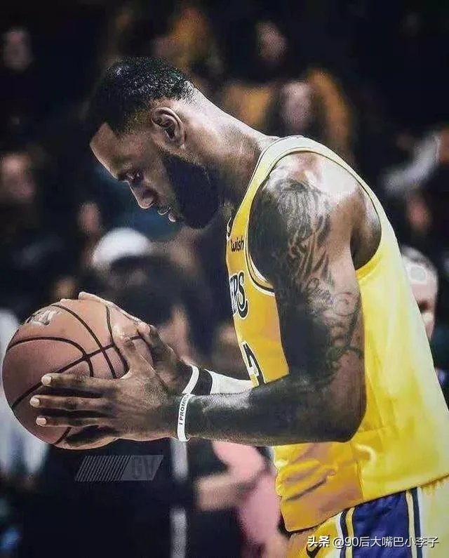 湖人新主帅终于发声支持詹姆斯！紫金首发五虎正式出炉，一皇四射要来了，你怎么看？