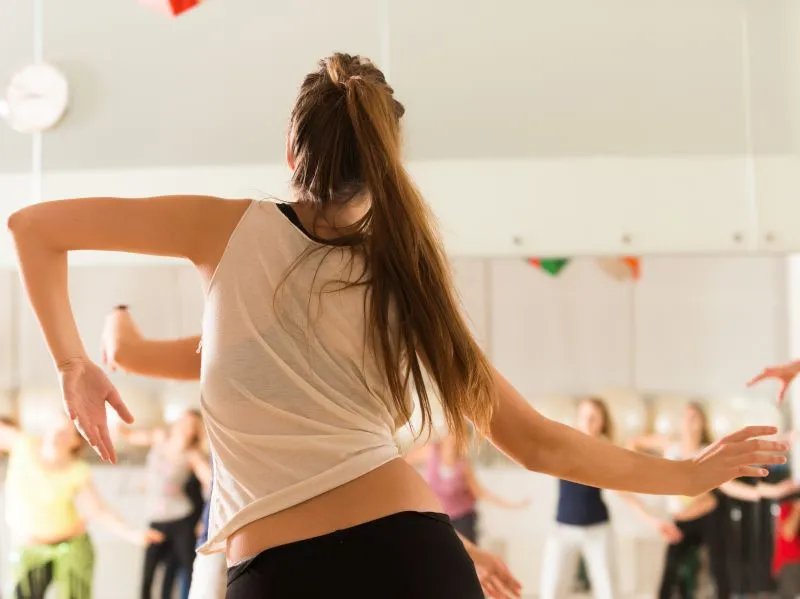 健身房练肩的器械有哪些